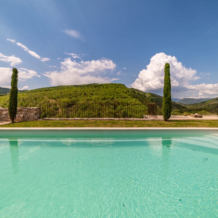Sejour Insolite Piscine Chateau Avignon